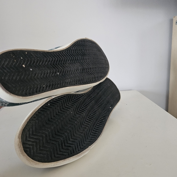 POKEMON x ITS DEMO Limited Collab Denim Pokemon Floral Pattern Sneakers - Picture 2 of 10